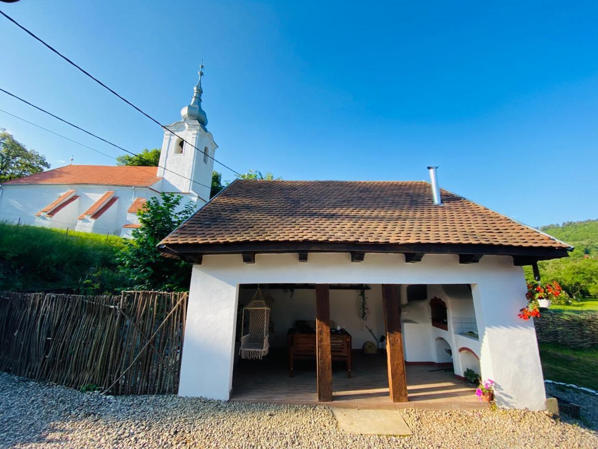 Slow Living Cottage, Dobolii De Sus Екстер'єр фото